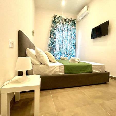 Fly Zone Naples Bed and Breakfast Eksteriør billede