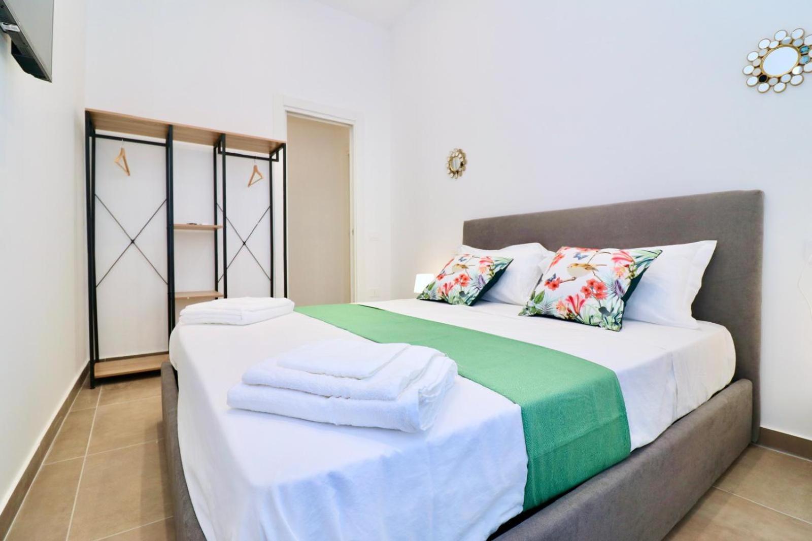Fly Zone Naples Bed and Breakfast Eksteriør billede