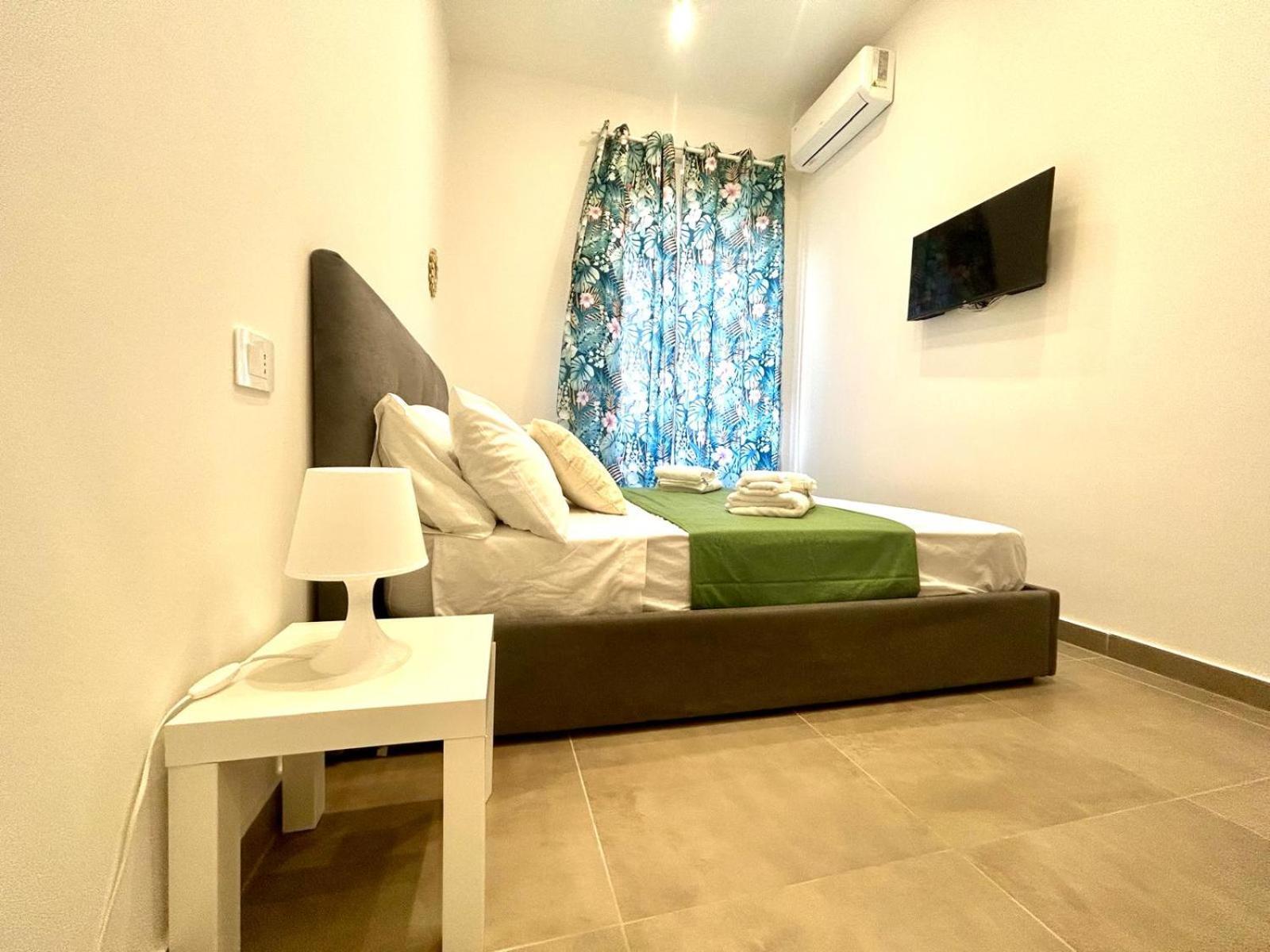 Fly Zone Naples Bed and Breakfast Eksteriør billede